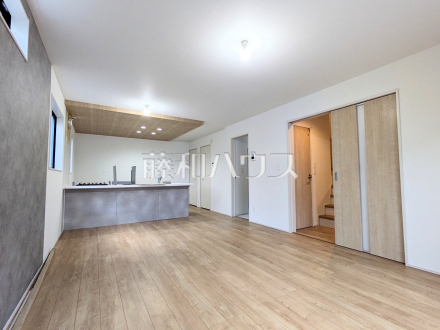 7号棟 リビング 【西東京市芝久保町3丁目】/撮影日2025/11/10