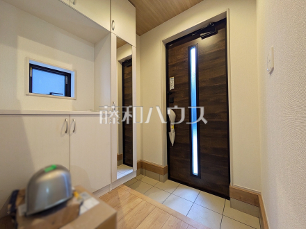 7号棟 玄関 【西東京市芝久保町3丁目】/撮影日2025/11/10