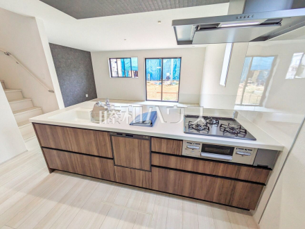 10号棟 キッチン 【西東京市芝久保町3丁目】 平日のご案内も可能です。まずはお気軽にお問合せ下さいませ。 /撮影日2025/07/24