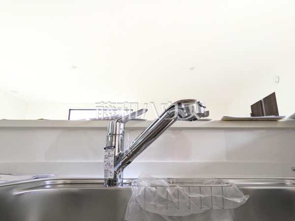 いつでもおいしいお水が飲める浄水器一体型水栓も完備 いつでもおいしいお水が飲める浄水器一体型水栓も完備