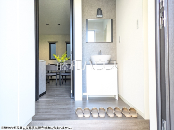 玄関ホール/手洗いスペース 【清瀬市中里5丁目】 玄関ホール/手洗いスペース 【清瀬市中里5丁目】