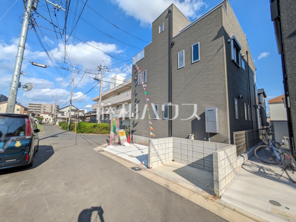 接道状況および現場風景 【清瀬市中里5丁目】 接道状況および現場風景 【清瀬市中里5丁目】