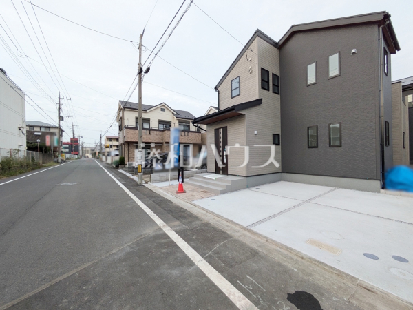 接道状況および現場風景 【日野市旭が丘5丁目】 接道状況および現場風景 【日野市旭が丘5丁目】