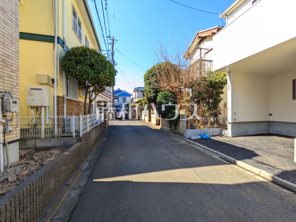 接道状況および現場風景 【新座市片山1丁目】 接道状況および現場風景 【新座市片山1丁目】