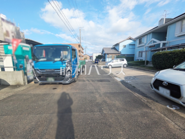 接道状況および現場風景 【春日井市高山町3丁目】 接道状況および現場風景 【春日井市高山町3丁目】