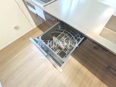 食器洗浄乾燥機 【日野市百草】ビルトイン食洗機は毎日の家事を軽減させてくれます。またワークトップも広々使え機能性も向上します。 食器洗浄乾燥機 【日野市百草】ビルトイン食洗機は毎日の家事を軽減させてくれます。またワークトップも広々使え機能性も向上します。