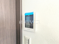 TVモニター付きインターホン 【日野市百草】訪問者がわかるTVモニター付インターホンは、お子様がお留守番をされるときも安心ですね。 TVモニター付きインターホン 【日野市百草】訪問者がわかるTVモニター付インターホンは、お子様がお留守番をされるときも安心ですね。