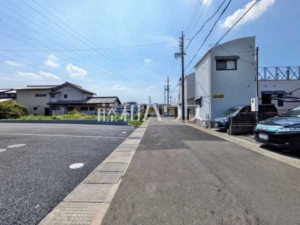 接道状況および現場風景 【春日井市穴橋町3丁目】 接道状況および現場風景 【春日井市穴橋町3丁目】