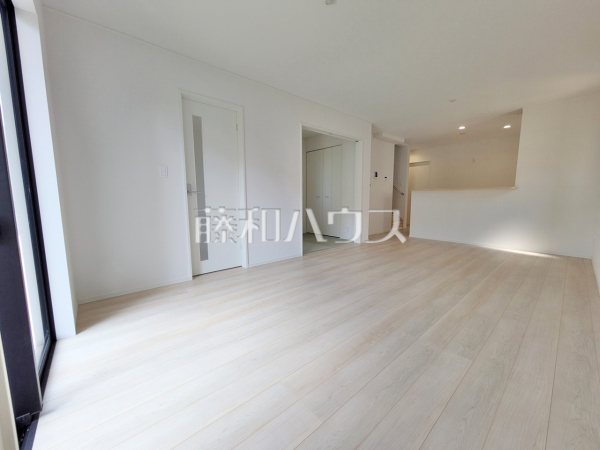 3号棟 リビング 【春日井市穴橋町3丁目】 3号棟 リビング 【春日井市穴橋町3丁目】