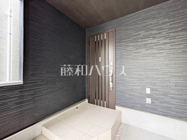 1号棟 玄関 【練馬区三原台3丁目】 1号棟 玄関 【練馬区三原台3丁目】