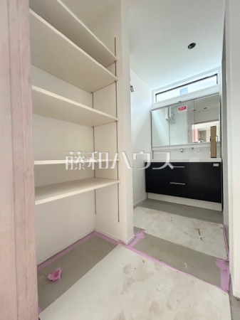 B号棟 収納 【武蔵野市吉祥寺北町2丁目】 B号棟 収納 【武蔵野市吉祥寺北町2丁目】