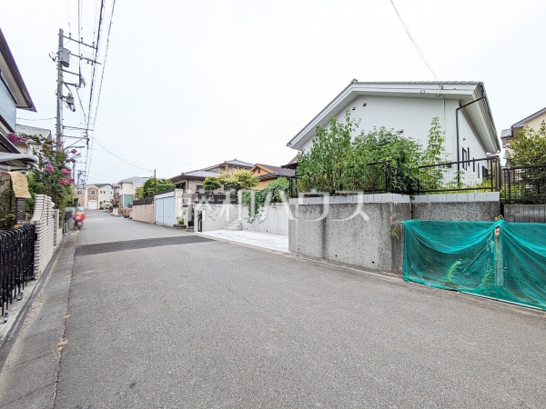 接道状況および現場風景 【八王子市兵衛1丁目】 接道状況および現場風景 【八王子市兵衛1丁目】