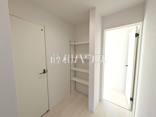 1号棟 収納 【府中市四谷2丁目】