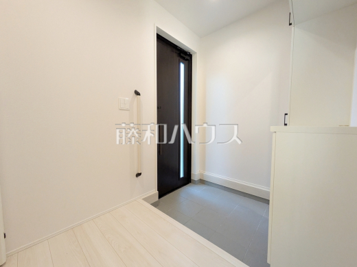 1号棟 玄関 【府中市四谷2丁目】