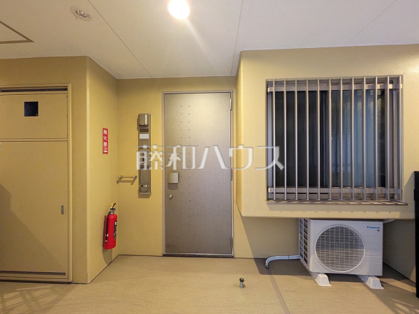 共用部廊下 【パラモド朝霞台】 共用部廊下 【パラモド朝霞台】