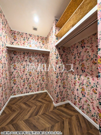 ウォークインクローゼット 【府中市八幡町2丁目】 ウォークインクローゼット 【府中市八幡町2丁目】