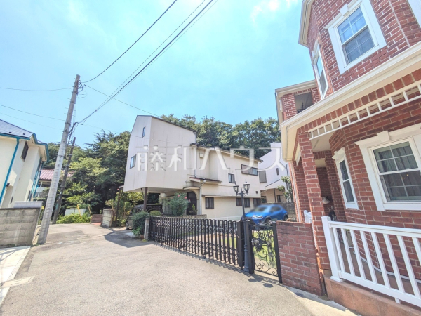 接道状況および現場風景 【府中市八幡町2丁目】 接道状況および現場風景 【府中市八幡町2丁目】