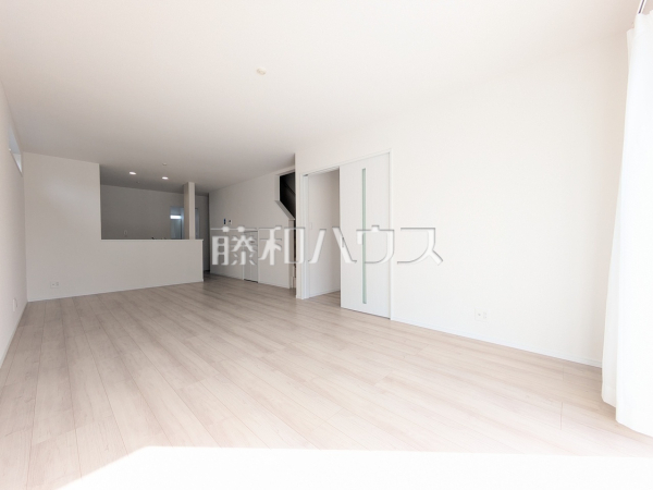 A号棟 リビング 【小牧市安田町】 A号棟 リビング 【小牧市安田町】