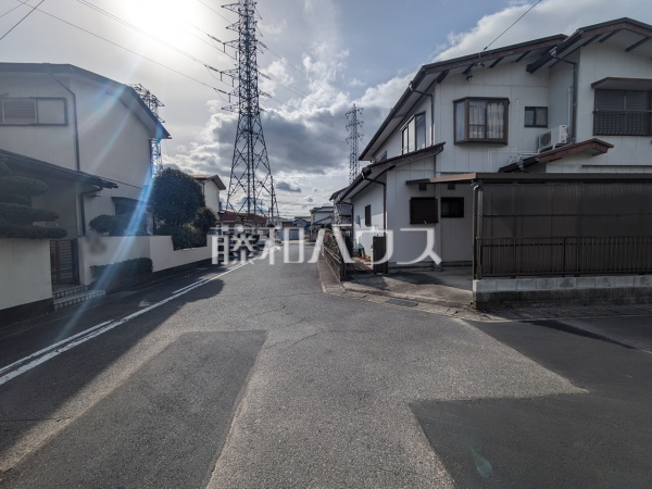 接道状況および現場風景 【小牧市安田町】 接道状況および現場風景 【小牧市安田町】