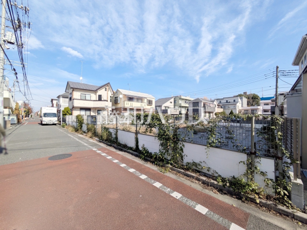 接道状況および現場風景 【三鷹市上連雀4丁目】 接道状況および現場風景 【三鷹市上連雀4丁目】