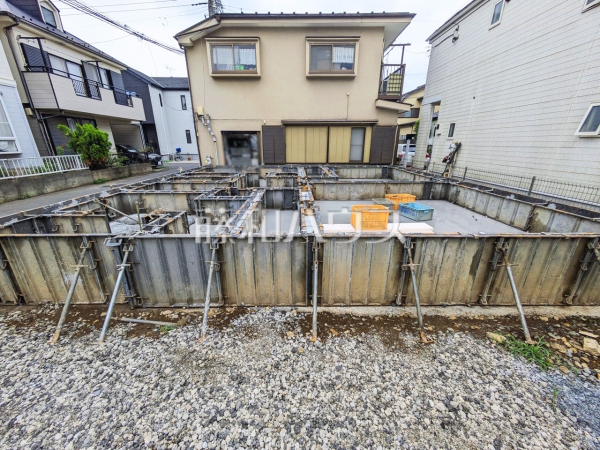 まだまだ建築中ですが、ぜひ現地をご覧になりませんか?基礎の状態は建築中にしかご覧になれません! 【所沢市榎町】 まだまだ建築中ですが、ぜひ現地をご覧になりませんか?基礎の状態は建築中にしかご覧になれません! 【所沢市榎町】