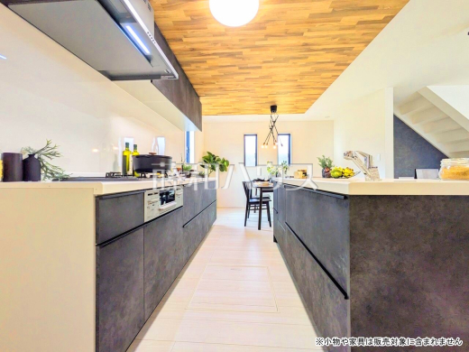 2号棟(モデルハウス) キッチン 【新座市池田4丁目】
使いやすくスタイリッシュなシステムキッチンには、毎日お使いになる方の視点が存分に活かされています。