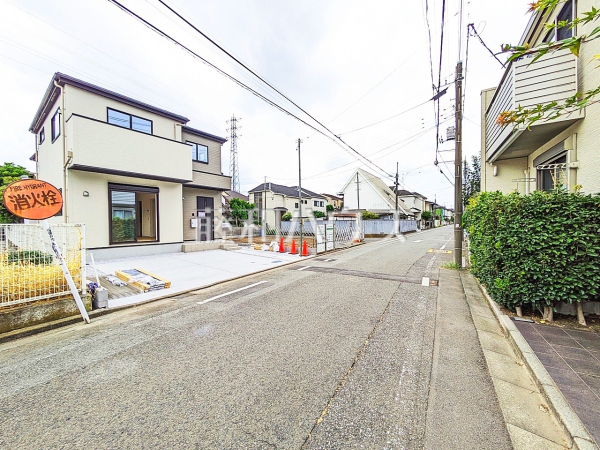 接道状況および現場風景 【小金井市貫井南町1丁目】 接道状況および現場風景 【小金井市貫井南町1丁目】