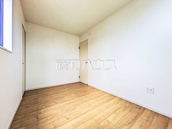 2号棟 居室 【小金井市貫井南町1丁目】
部屋の雰囲気や広さ・眺望・間取りの使い勝手など、是非一度、ご自身の目で確かめてみてください。 2号棟 居室 【小金井市貫井南町1丁目】
部屋の雰囲気や広さ・眺望・間取りの使い勝手など、是非一度、ご自身の目で確かめてみてください。