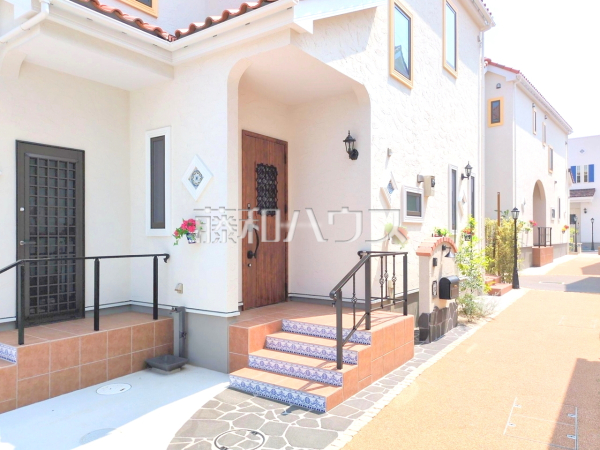 S-14号棟 玄関 【和光市南1丁目】 S-14号棟 玄関 【和光市南1丁目】