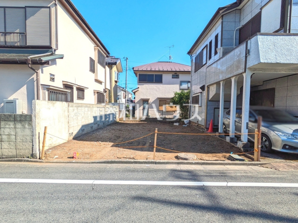現地写真 【東大和市清水4丁目】
「夢は注文住宅!でも注文住宅って何から手をつければいいの?」そんな時は、ぜひ当社へご相談下さい! 現地写真 【東大和市清水4丁目】
「夢は注文住宅!でも注文住宅って何から手をつければいいの?」そんな時は、ぜひ当社へご相談下さい!
