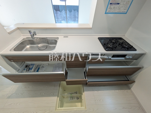 1号棟 キッチンスライド収納 【福岡市南区鶴田4丁目】 1号棟 キッチンスライド収納 【福岡市南区鶴田4丁目】