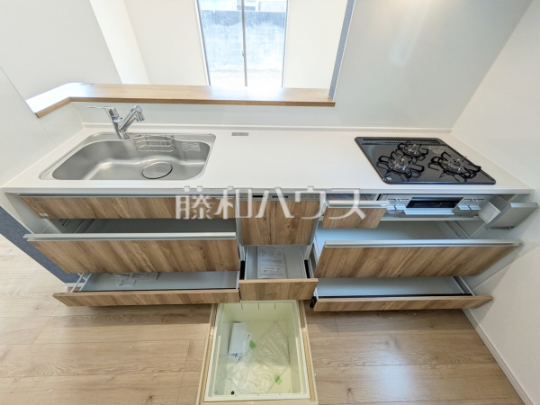 2号棟 キッチンスライド収納 【福岡市南区鶴田4丁目】 2号棟 キッチンスライド収納 【福岡市南区鶴田4丁目】