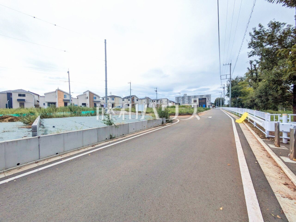 接道状況および現場風景 【所沢市大字北秋津】 接道状況および現場風景 【所沢市大字北秋津】