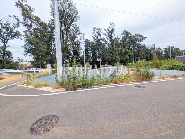 現地写真 【所沢市大字北秋津】 物件の事、諸費用の事など、小さな疑問もお気軽にご連絡・ご相談下さい。 現地写真 【所沢市大字北秋津】 物件の事、諸費用の事など、小さな疑問もお気軽にご連絡・ご相談下さい。