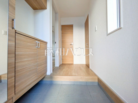 9号棟 玄関 【東久留米市前沢2丁目】/撮影日2025/10/30