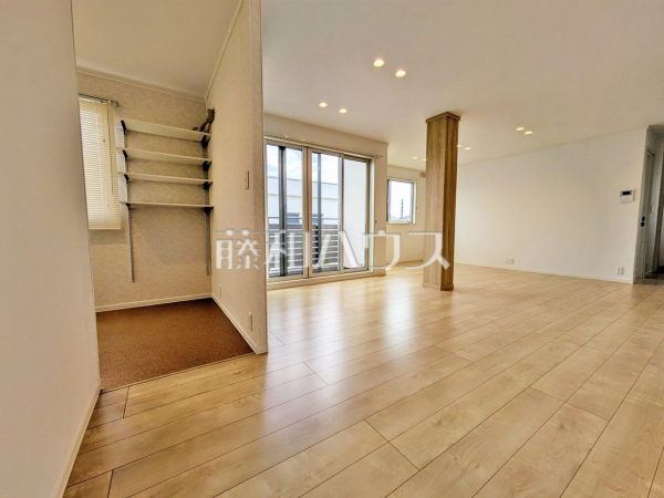 リビング 【春日井市中央台5丁目】 リビング 【春日井市中央台5丁目】