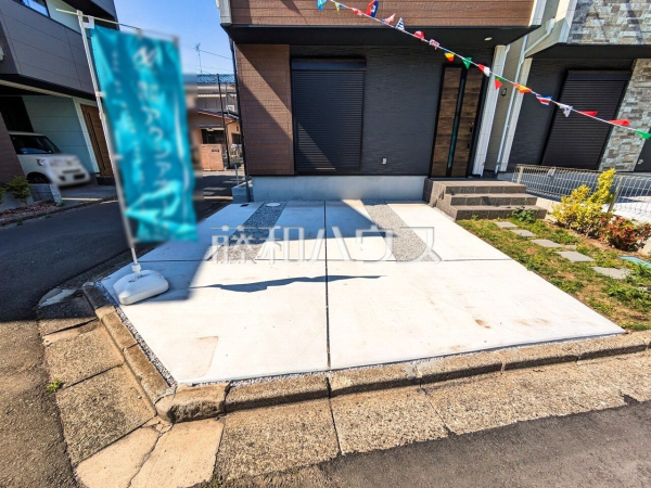 1号棟 カースペース 【所沢市北所沢町】 1号棟 カースペース 【所沢市北所沢町】
