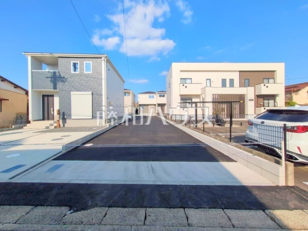 見学はしたいけど、なかなか時間が取れない・・・そんな方に出勤前や仕事終わりにマイホームを見学できるサポートをいたします。 【春日井市町屋町】 見学はしたいけど、なかなか時間が取れない・・・そんな方に出勤前や仕事終わりにマイホームを見学できるサポートをいたします。 【春日井市町屋町】