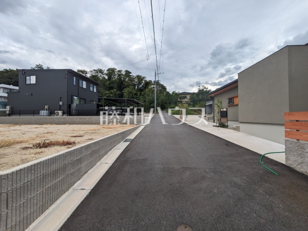 接道状況および現場風景 【名古屋市守山区大字中志段味字吉田洞】 接道状況および現場風景 【名古屋市守山区大字中志段味字吉田洞】