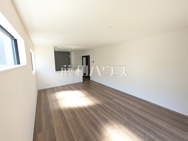 3号棟 リビング 【北名古屋市熊之庄六の坪】 3号棟 リビング 【北名古屋市熊之庄六の坪】