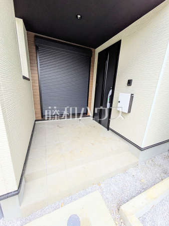 1号棟 玄関 【国立市中3丁目】 1号棟 玄関 【国立市中3丁目】