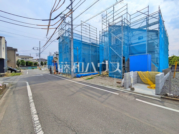 接道状況および現場風景 【東大和市芋窪4丁目】 接道状況および現場風景 【東大和市芋窪4丁目】
