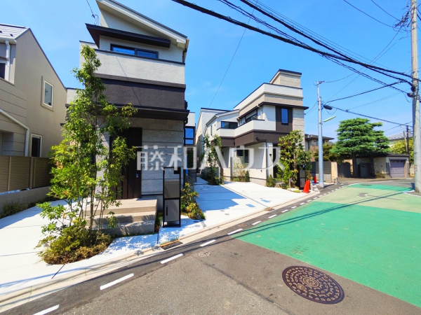 見学はしたいけど、なかなか時間が取れない・・・そんな方に出勤前や仕事終わりにマイホームを見学できるサポートをいたします。 【世田谷区瀬田5丁目】 見学はしたいけど、なかなか時間が取れない・・・そんな方に出勤前や仕事終わりにマイホームを見学できるサポートをいたします。 【世田谷区瀬田5丁目】