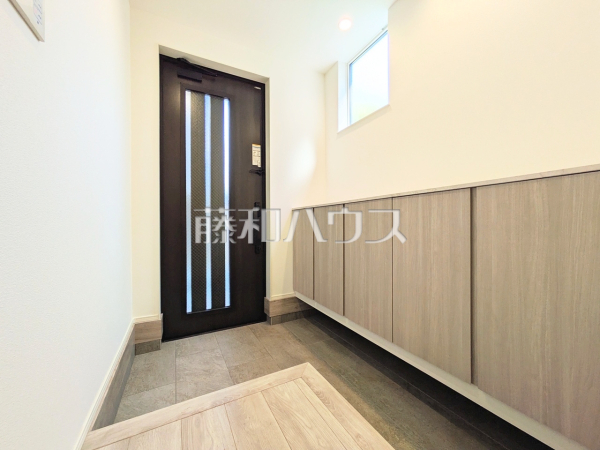 2号棟 玄関 【世田谷区瀬田5丁目】 2号棟 玄関 【世田谷区瀬田5丁目】