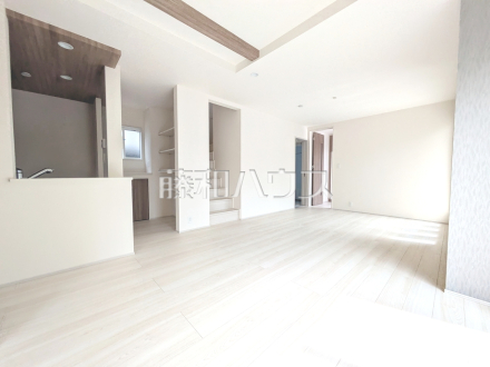 1号棟 リビング 【日野市栄町4丁目】/撮影日2025/09/18