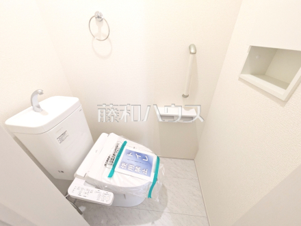 2号棟 トイレ 【日野市栄町4丁目】/撮影日2025/09/18