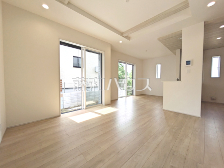 2号棟 リビング 【日野市栄町4丁目】/撮影日2025/09/18