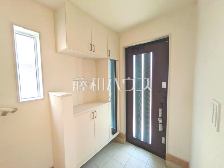 2号棟 玄関 【日野市栄町4丁目】/撮影日2025/09/18