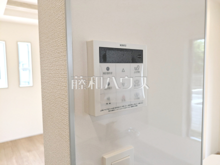 2号棟 浴室給湯リモコン 【日野市栄町4丁目】 追焚き機能付きなので、生活時間の違う家族に便利です。 /撮影日2025/09/18