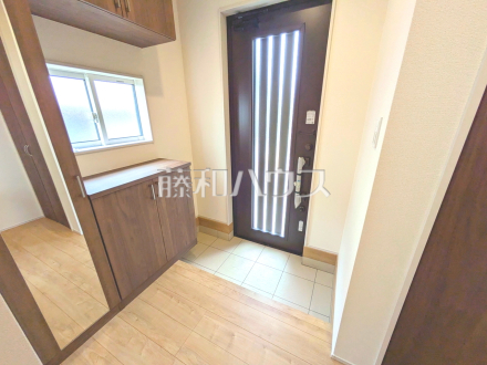 3号棟 玄関 【日野市栄町4丁目】/撮影日2025/09/18